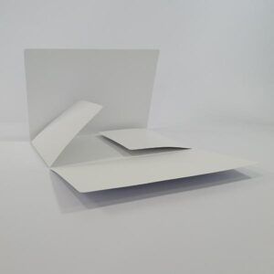 CARPETA 4 ALETAS DESACIFICADA X 320 GRS